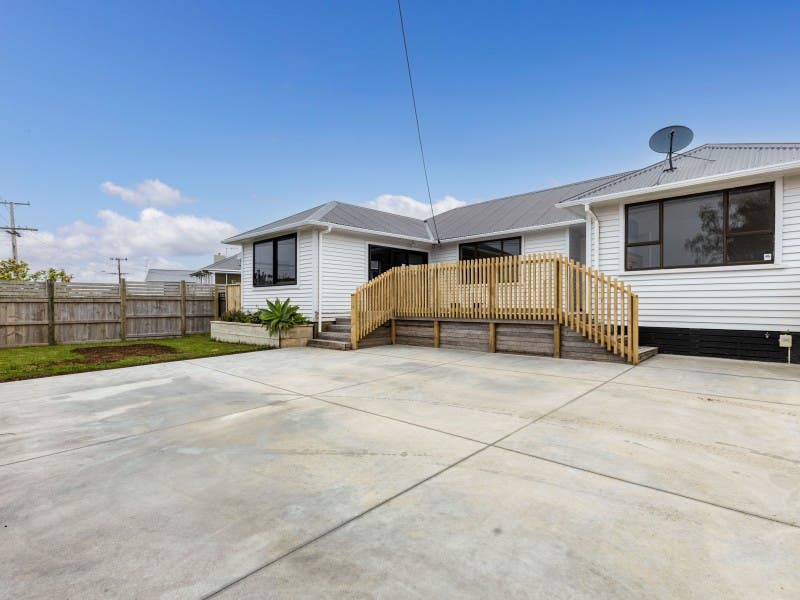 14 Kauri Street, Merrilands, Taranaki House Sold on 19 10 2022