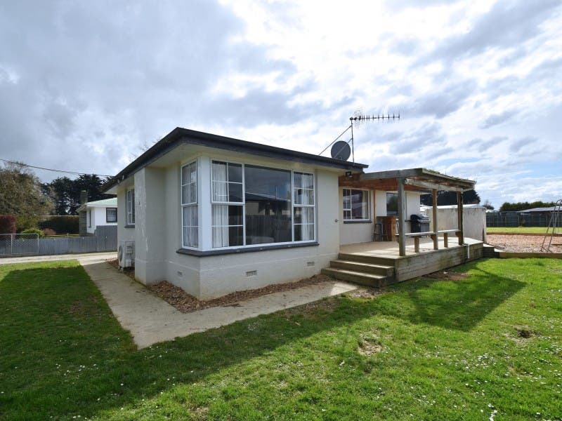 5 Ballantrae Street, Wallacetown, Southland House Sold on 04 11 2020