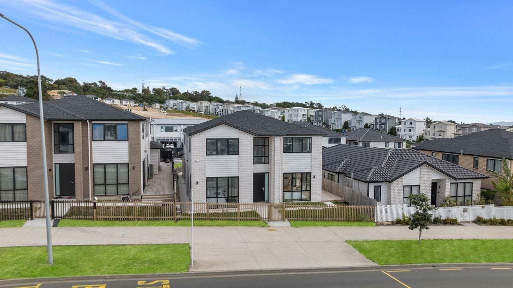 97 Thomas Road, Flat Bush, Auckland Other Sold on 20 05 2022