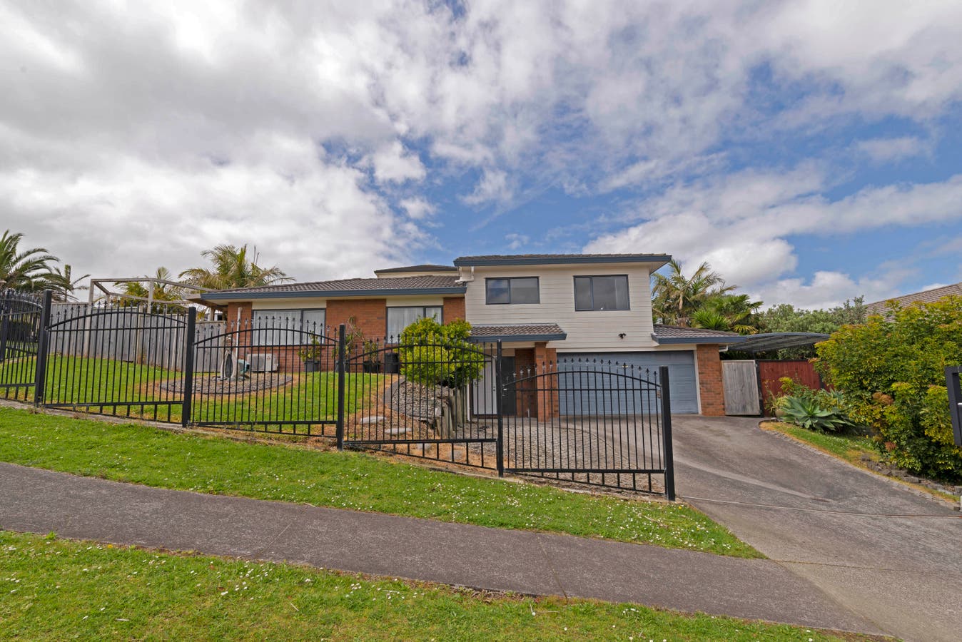 29 Chadlington Avenue, Henderson, Auckland House Sold on 04 11 2020