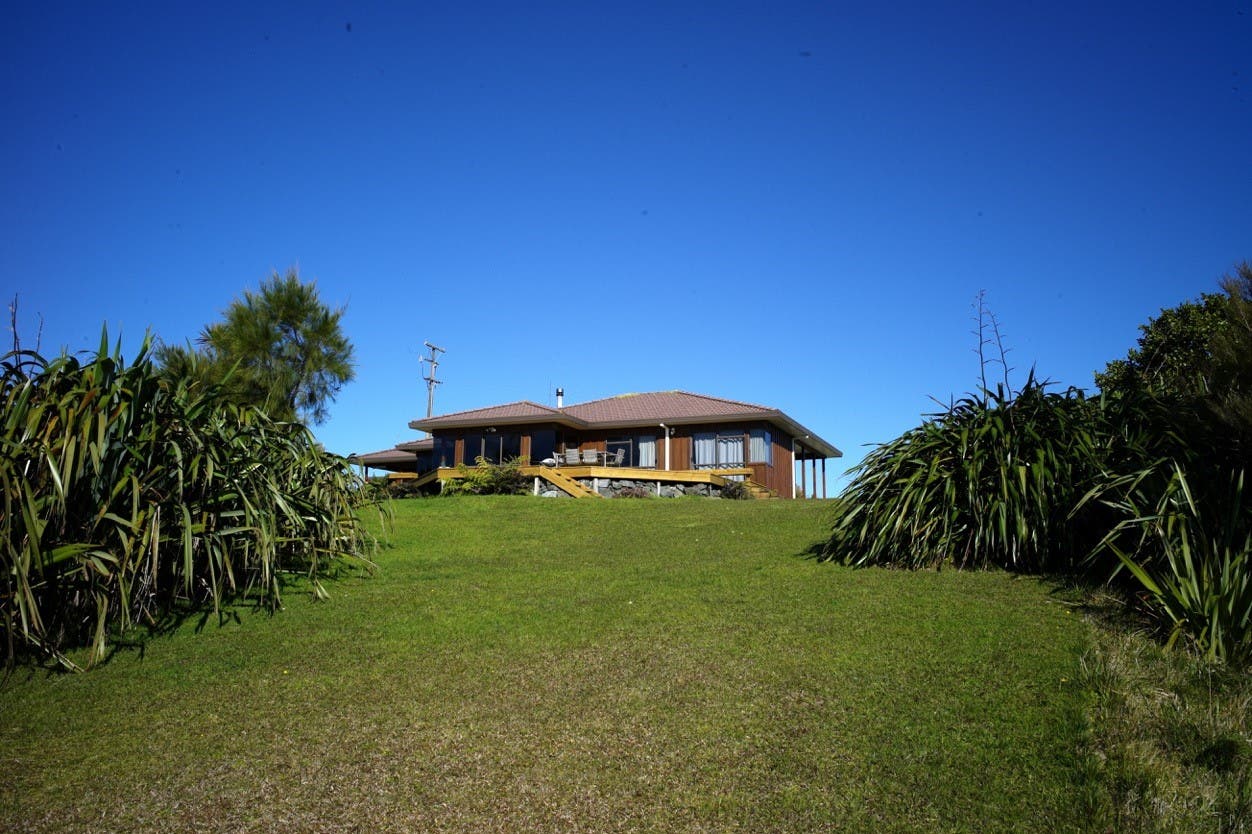 360 Govan Wilson Road, Matakana, Auckland House Sold on 17 08 2015