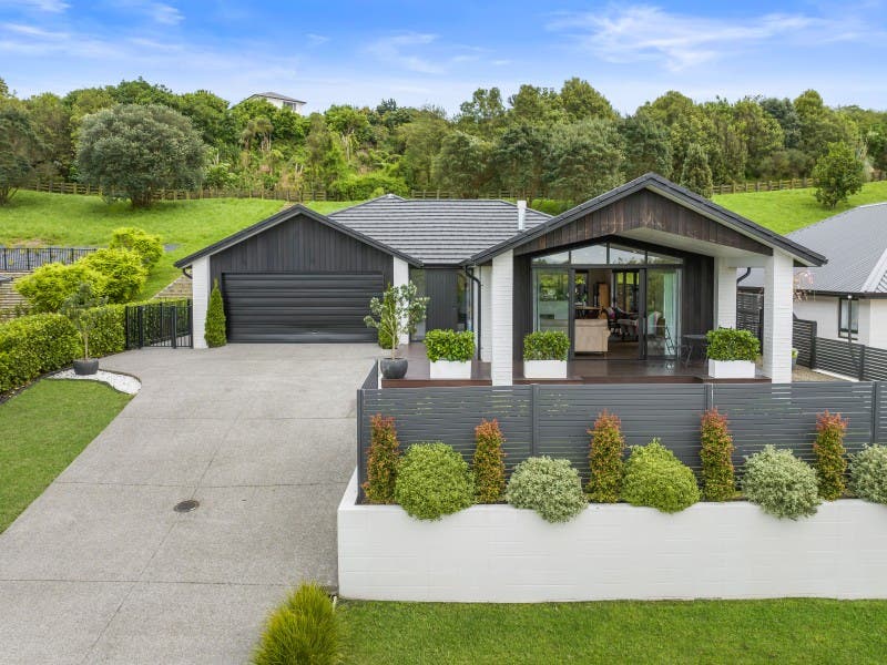 39 Lakeside Terrace, Omokoroa, Bay of Plenty House Sold on 07 12 2022