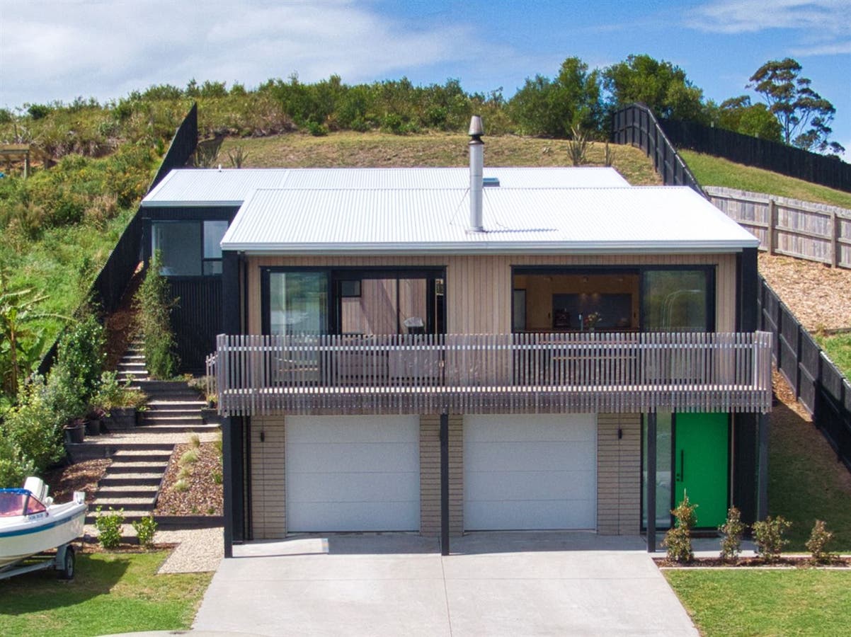 32 Northcoast Place, Mangawhai Heads, Northland House Sold on 15 11