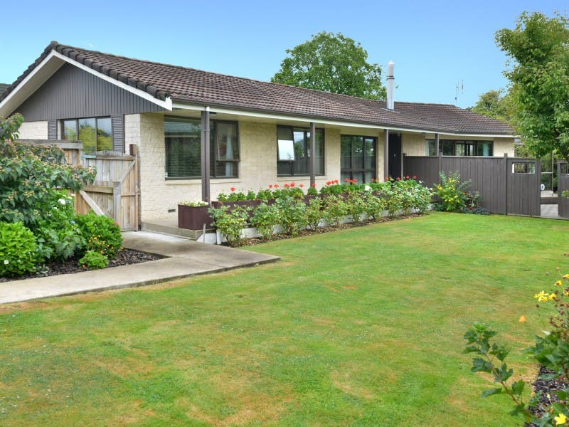 27 Wickliffe Street, Mosgiel, Otago House Sold on 19 01 2022