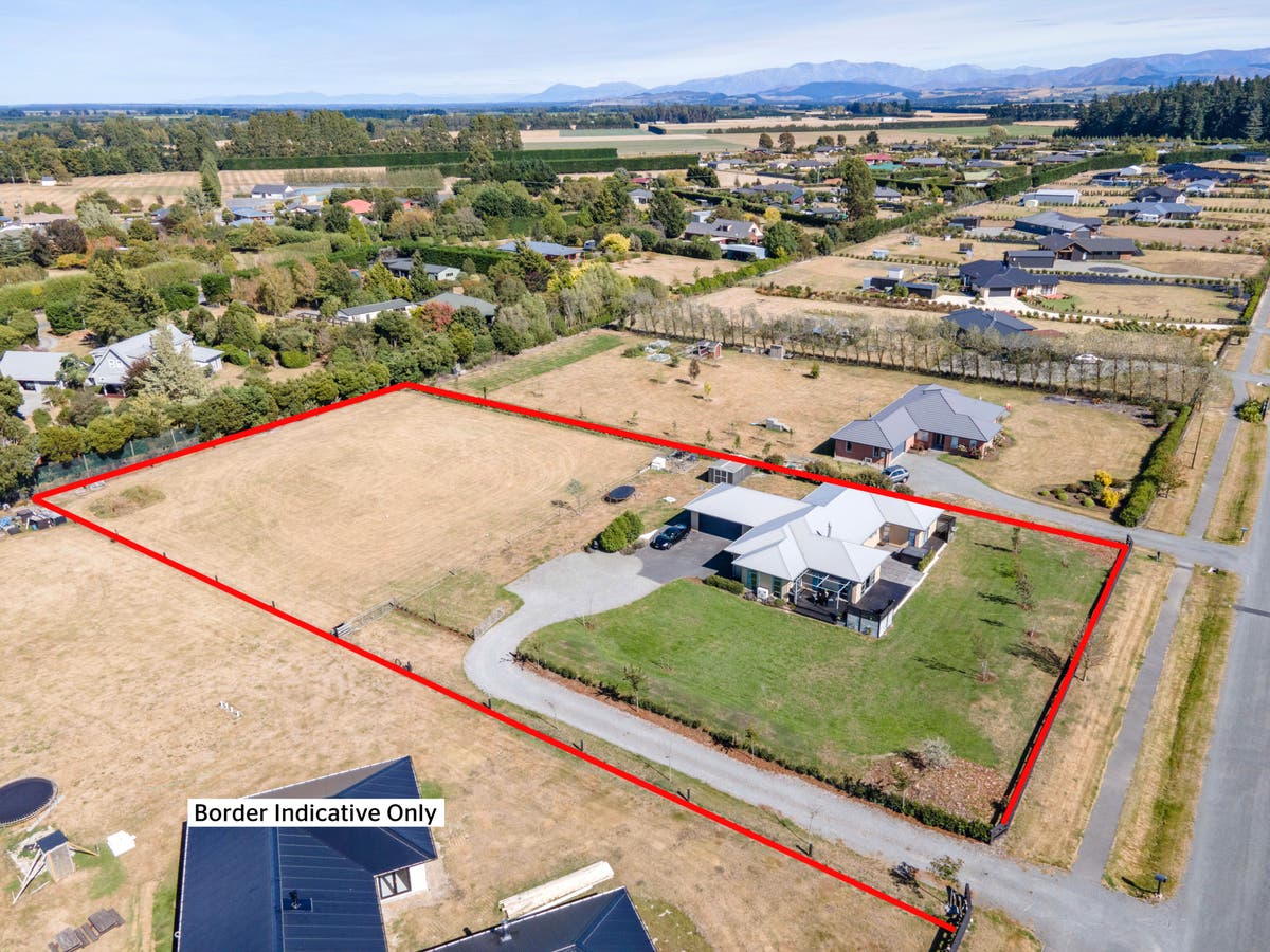 13 Landsborough Drive, Darfield, Canterbury House Sold on 31 05 2021