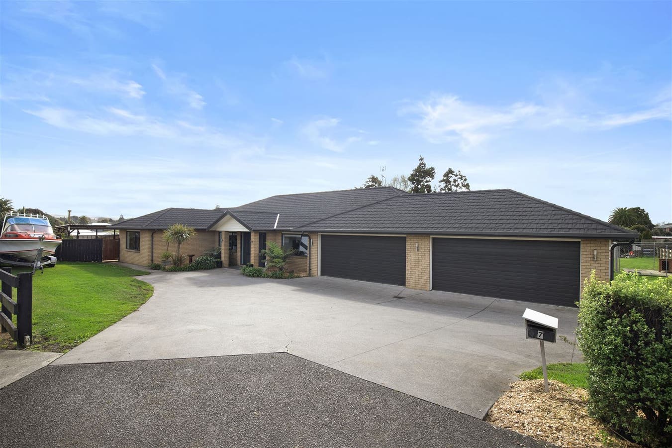 7 Armstrong Way, Waiuku, Auckland House Sold on 08 11 2022 RateMyAgent