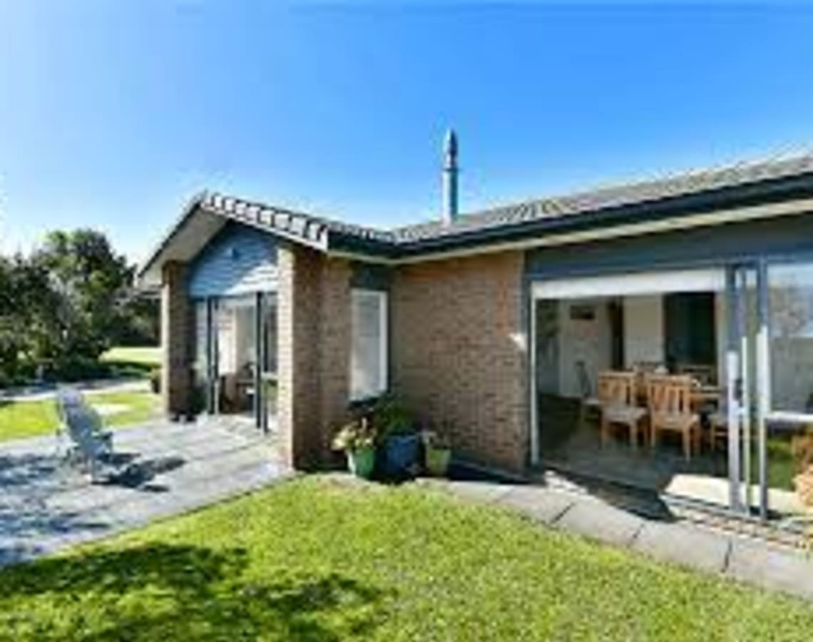 52 Omana Avenue, Shelly Beach, Auckland House Sold on 24 02 2023
