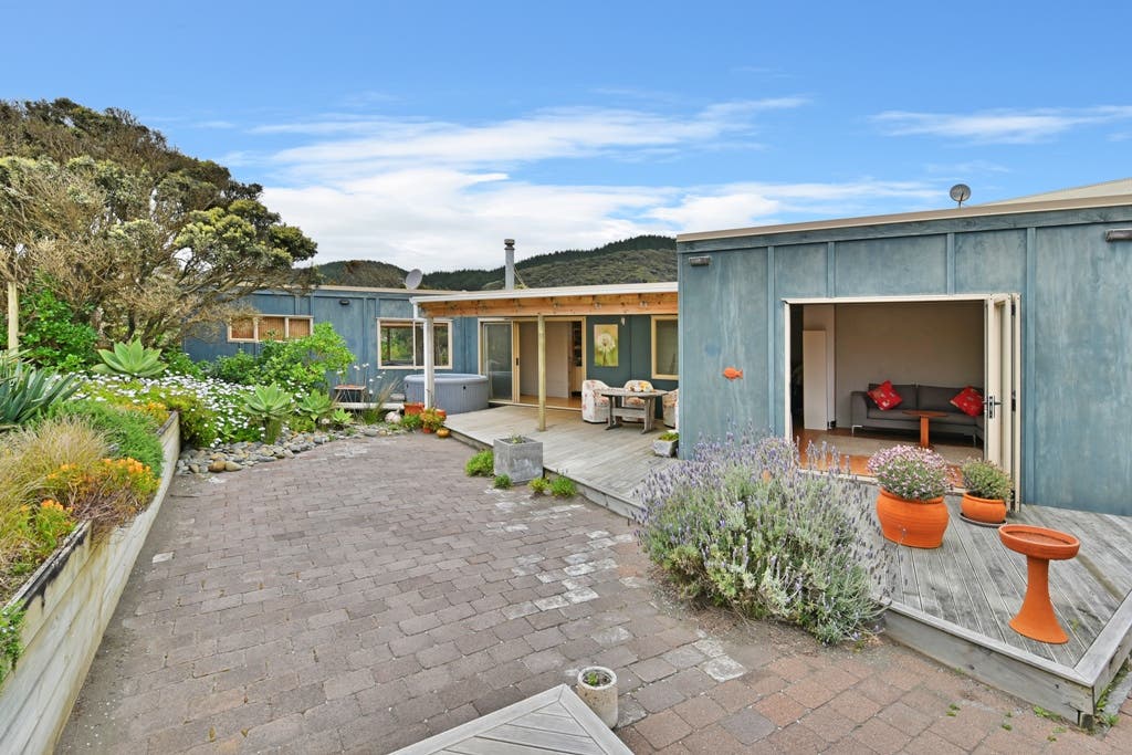 24 Ocean View Road, Port Waikato, Waikato House Sold on 02 03 2023 RateMyAgent