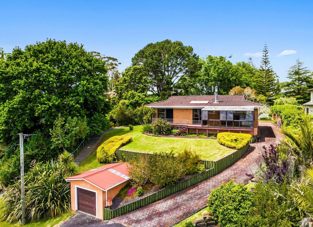 53 The Terrace, Herald Island, Auckland House Sold on 02 12 2023 RateMyAgent