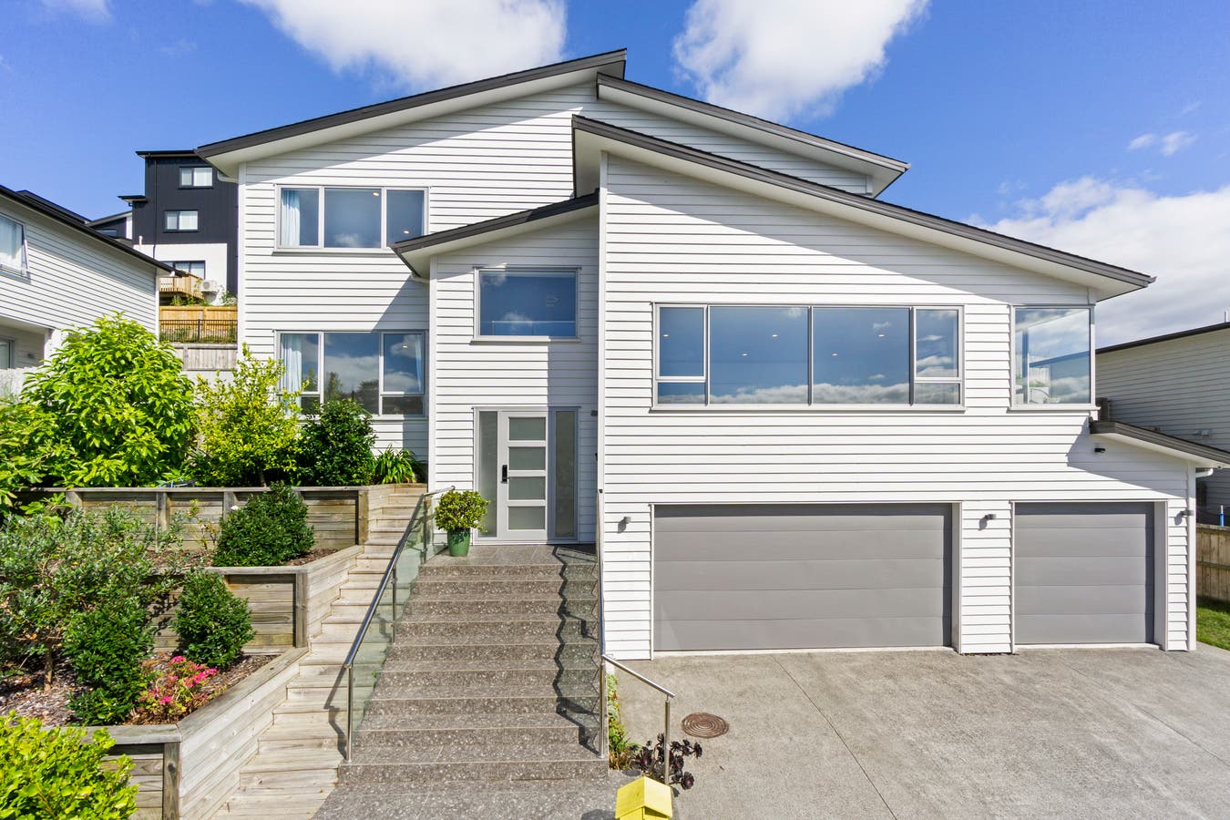 95 Bayside Drive, Browns Bay, Auckland House Sold on 17 06 2022