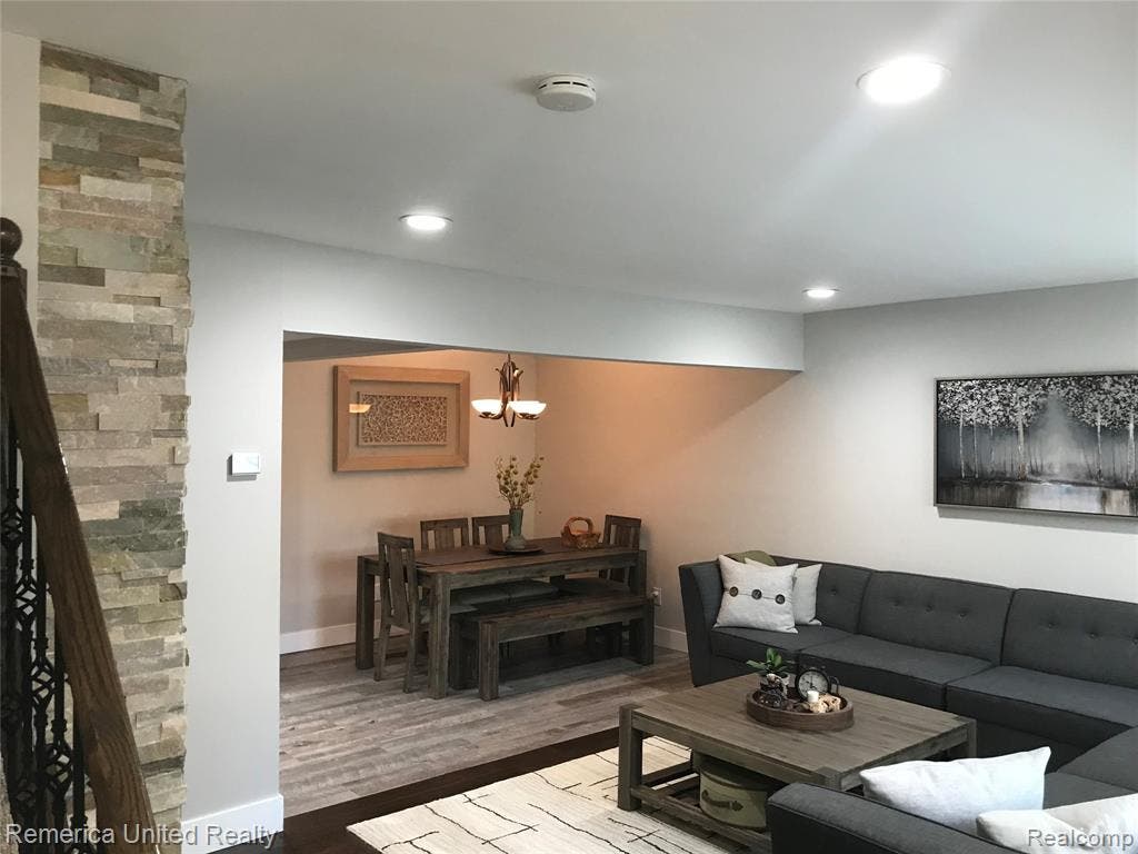 8208 Karam Blvd, Warren, MI, 48093 Condo Sold on 23 08 2019 RateMyAgent