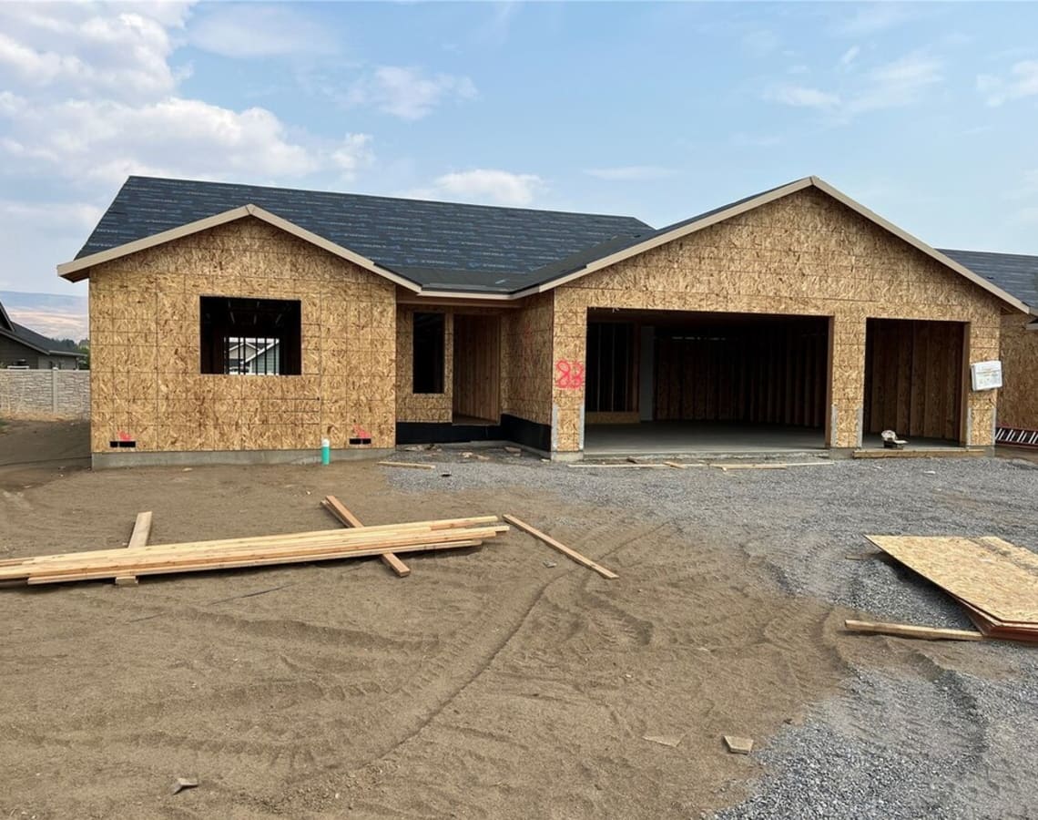 372 Emma Drive, Sunnyslope, WA, 98801 SingleFam Sold on 12 01 2024