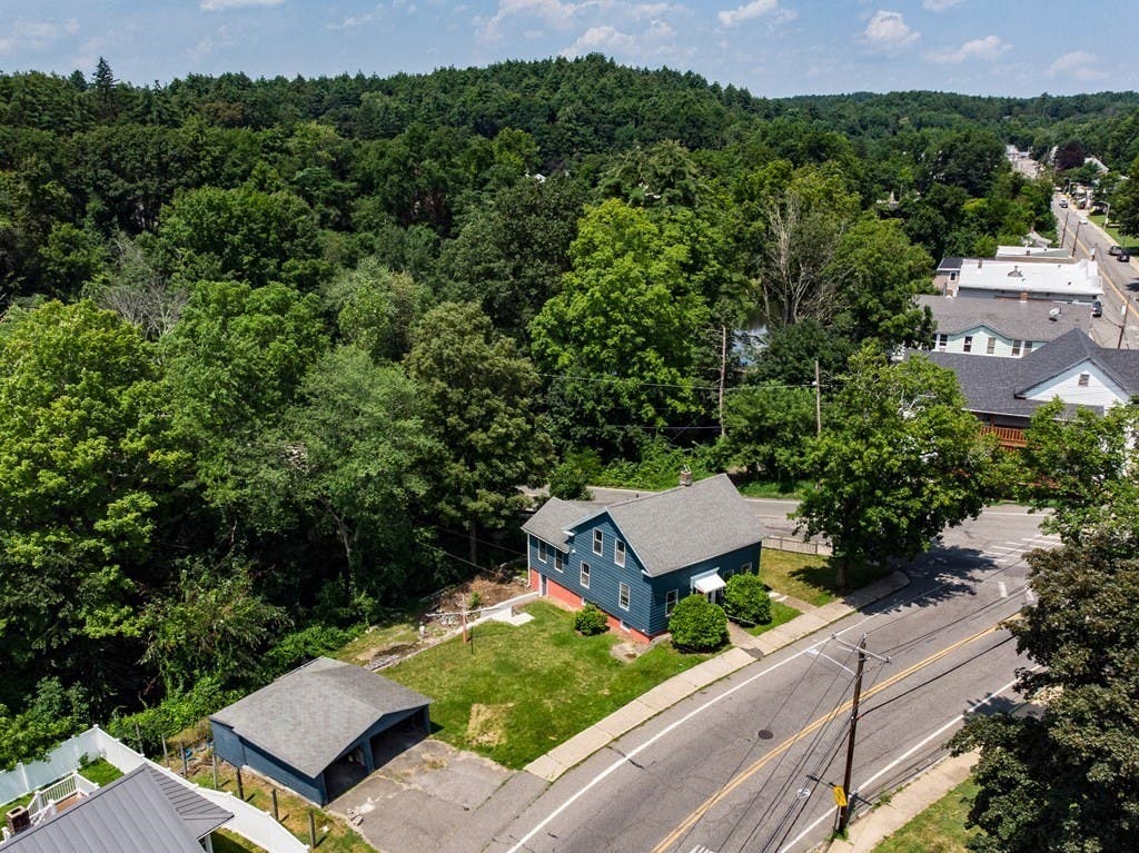 3006 South Main Street, Palmer Town, MA, 01069 SingleFam Sold on 03 11 2023 RateMyAgent