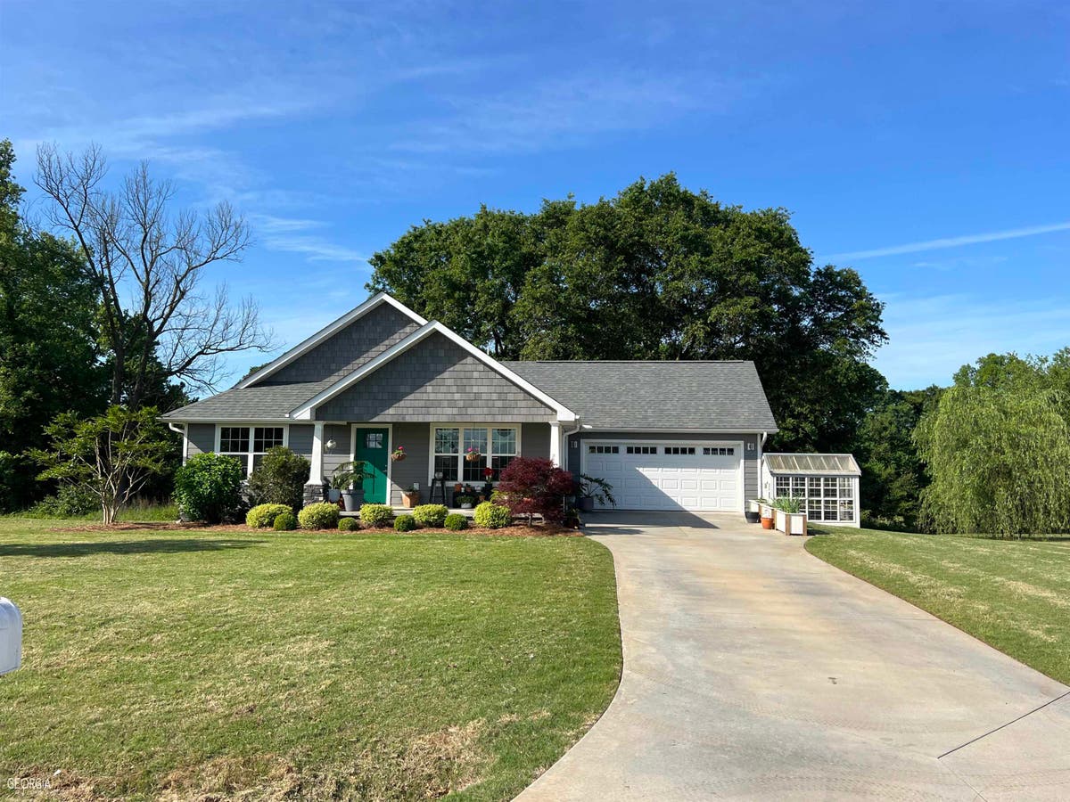 195 Ridgeview Dr, Gumlog, GA, 30553 SingleFam Sold on 05 07 2023