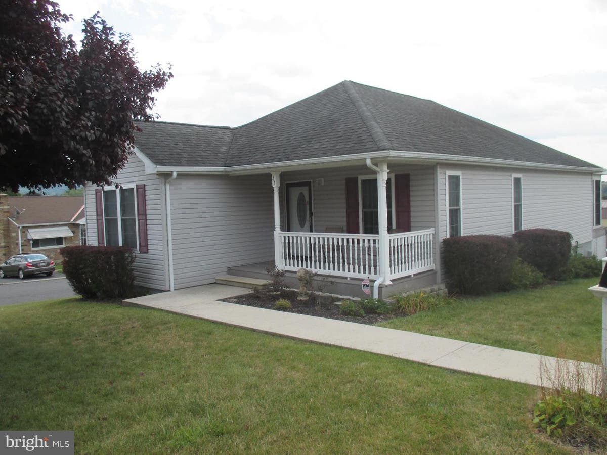 44 New Hampshire Avenue, Cumberland, MD, 21502 SingleFam Sold on 27