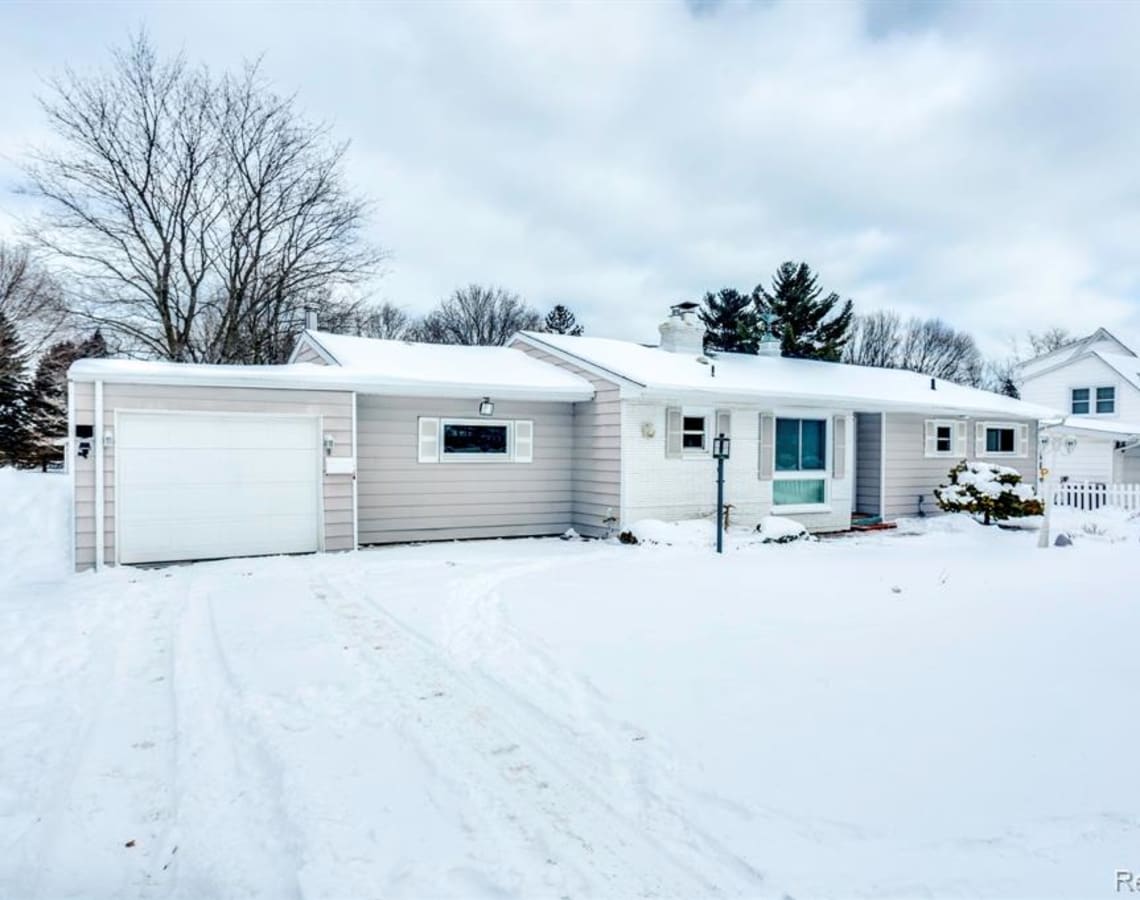 2820 Country Club Dr, Port Huron, MI, 48060 House Sold on 20 07 2020