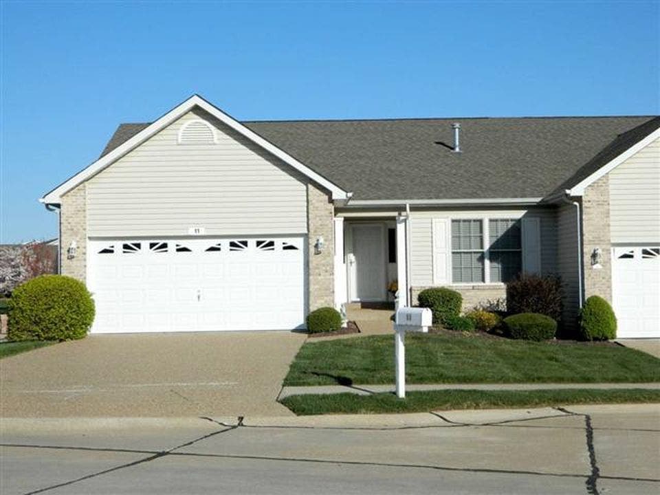 11 Silo Ridge Ct, Wentzville, MO, 63385 Condo Sold on 11 05 2017