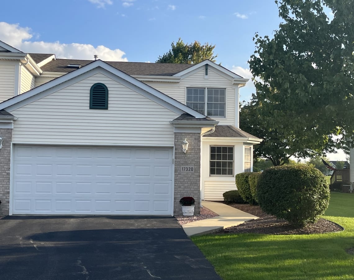 17320 Long Bow Drive, Lockport, IL, 60441 Townhouse Sold on 14 11