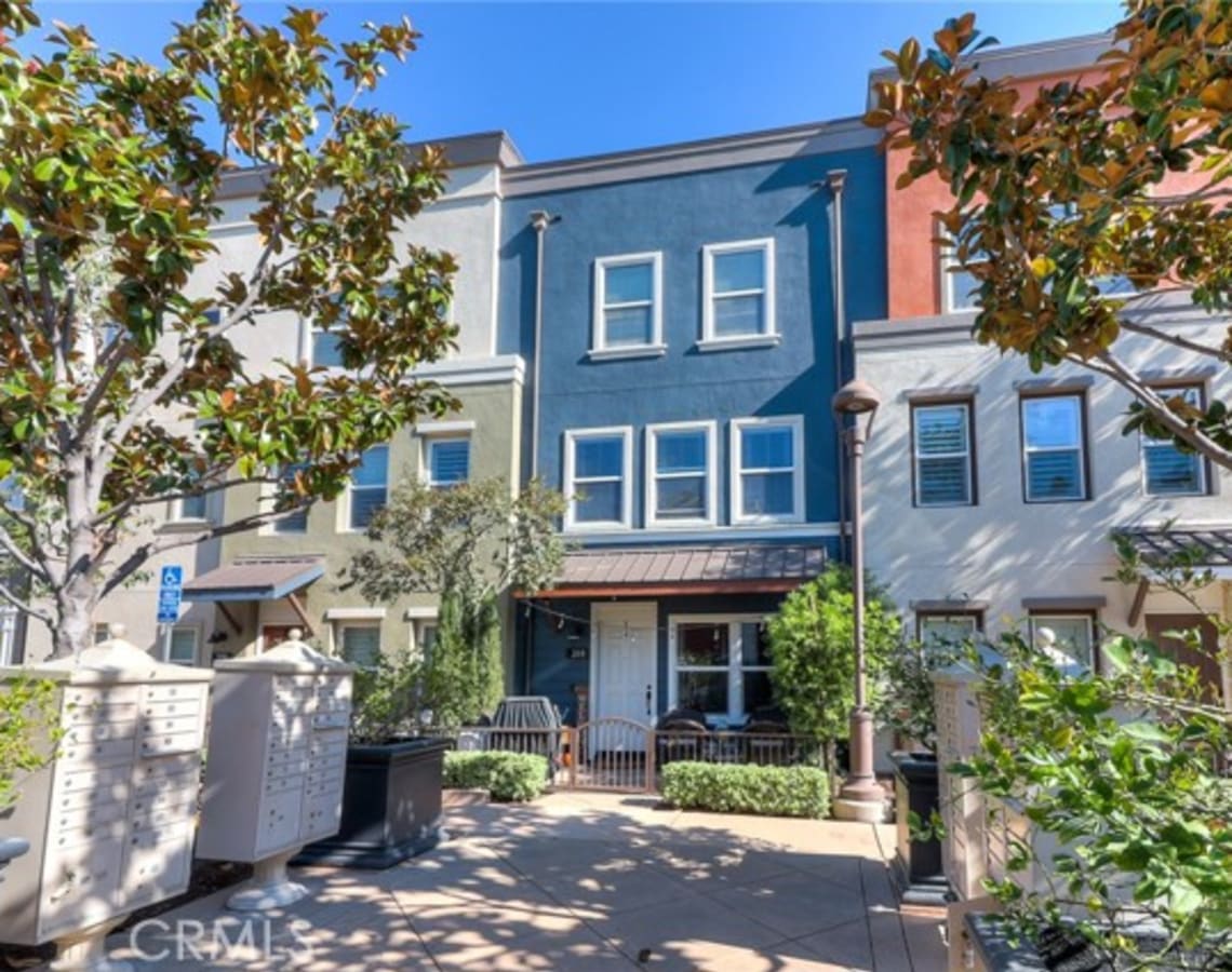 318 Orange Blossom, Covina, CA, 91723 Condo Sold on 28 09 2023