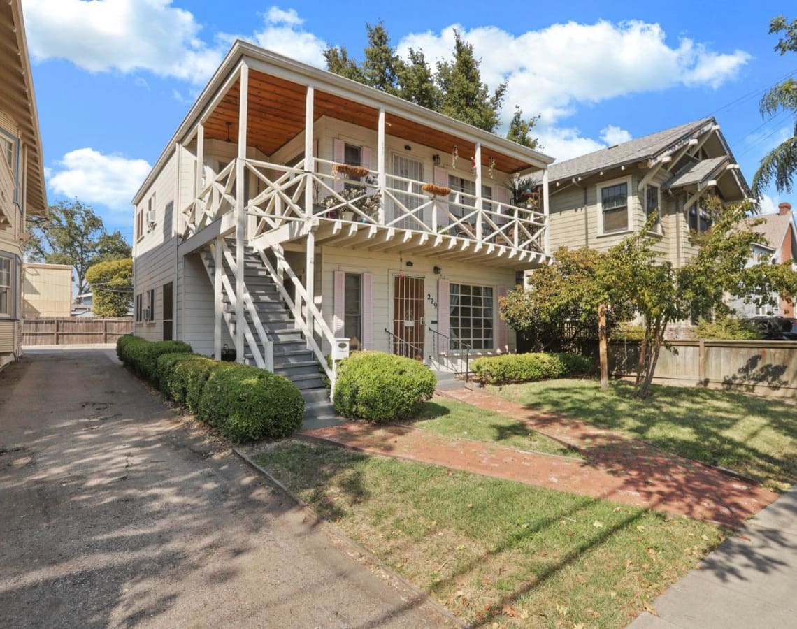 227 E Vine St, Stockton, CA, 95202 Duplex Sold on 15 11 2022