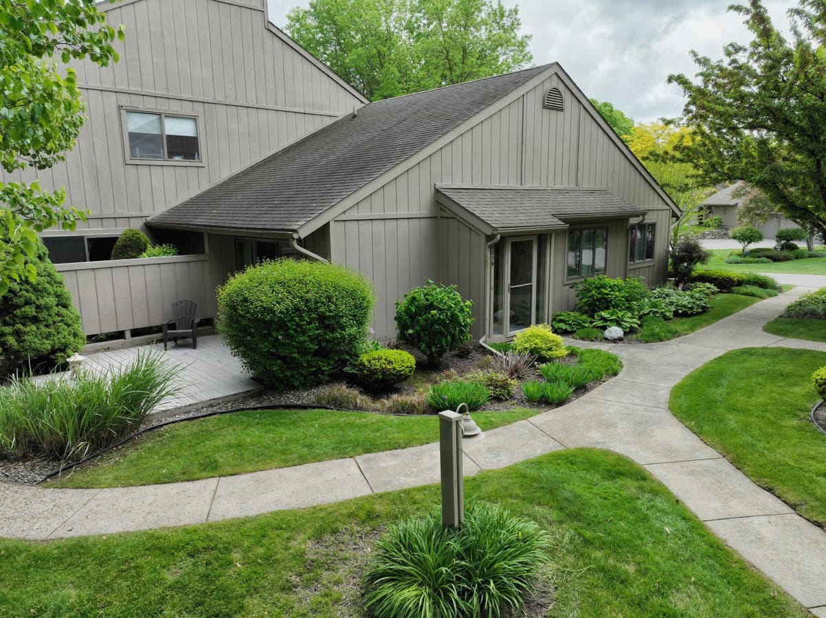 2339 Bay Woods Court Bay City MI 48706 Condo Sold on 22 08 2025