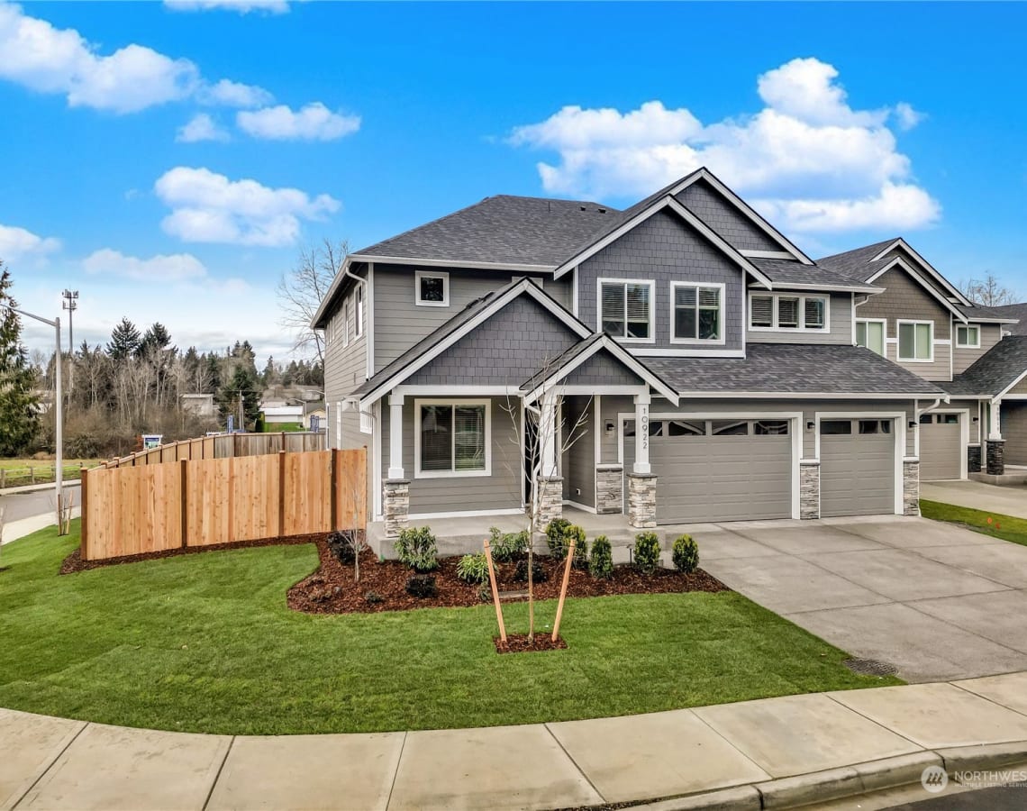 10922 71st Ave Court East Puyallup WA 98373 SingleFam Sold on 09