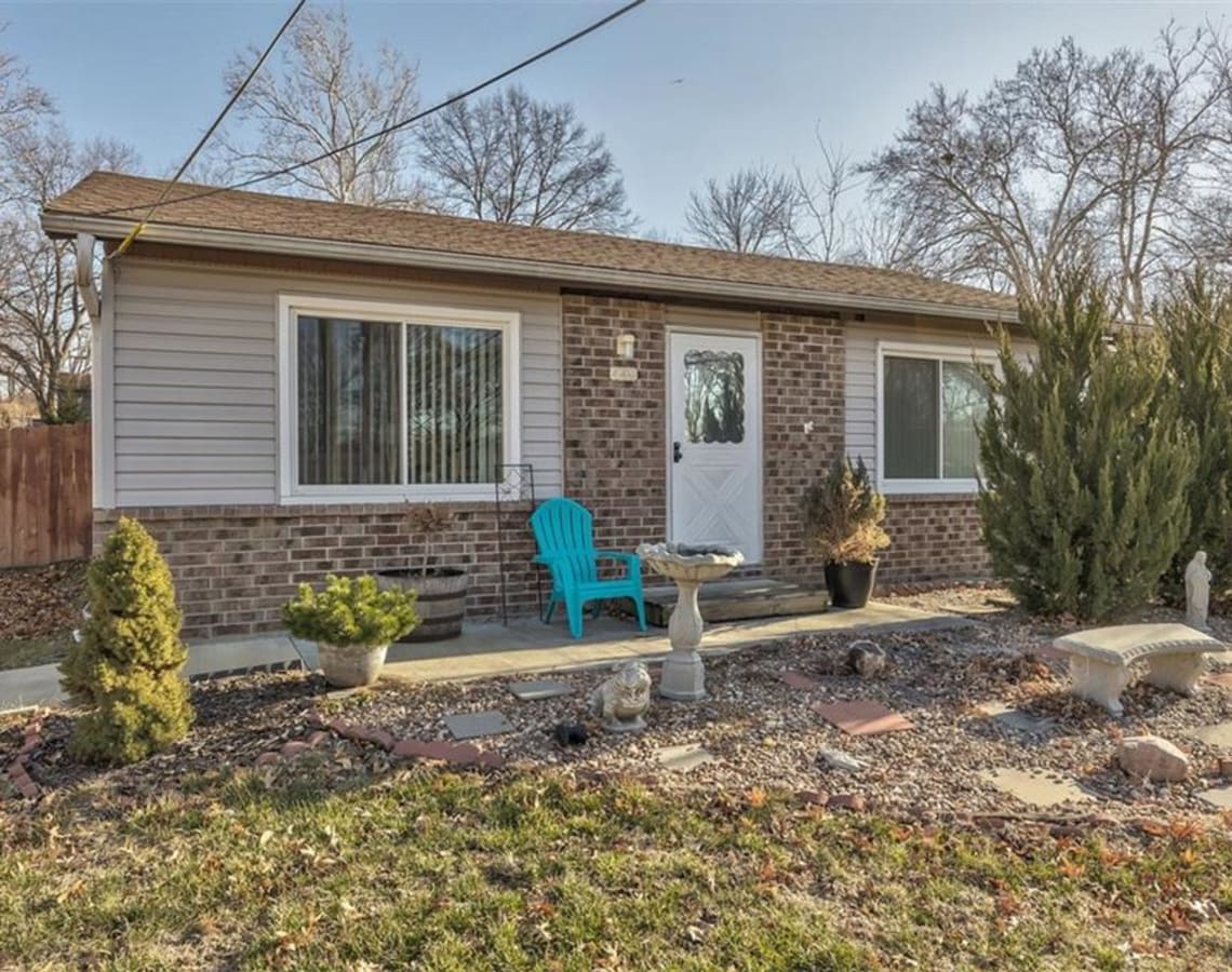 449-e-park-ave-claycomo-mo-64119-singlefam-sold-on-14-04-2023
