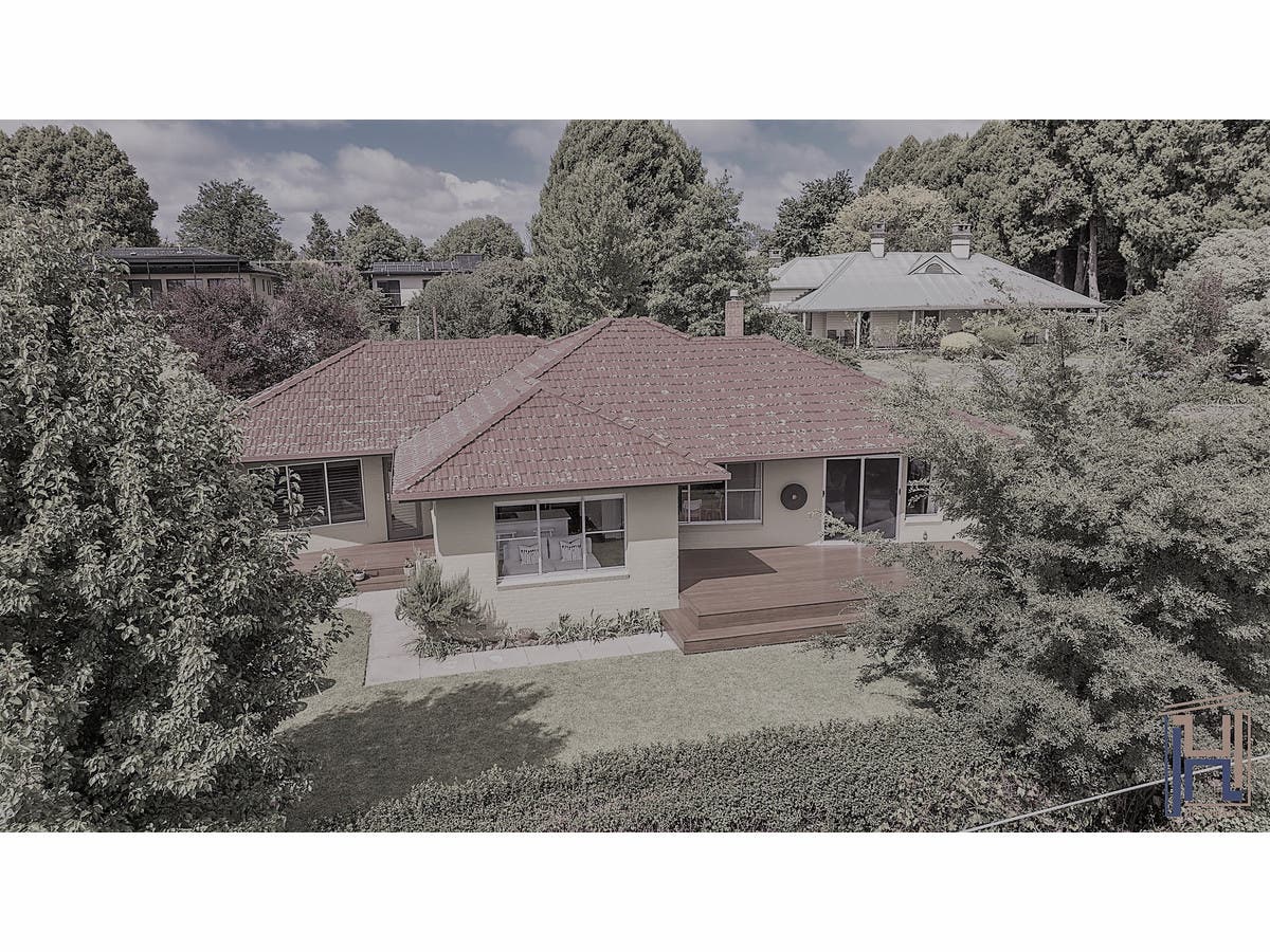 52 Garibaldi Street, Armidale, NSW, 2350 House Sold on 14 04 2023