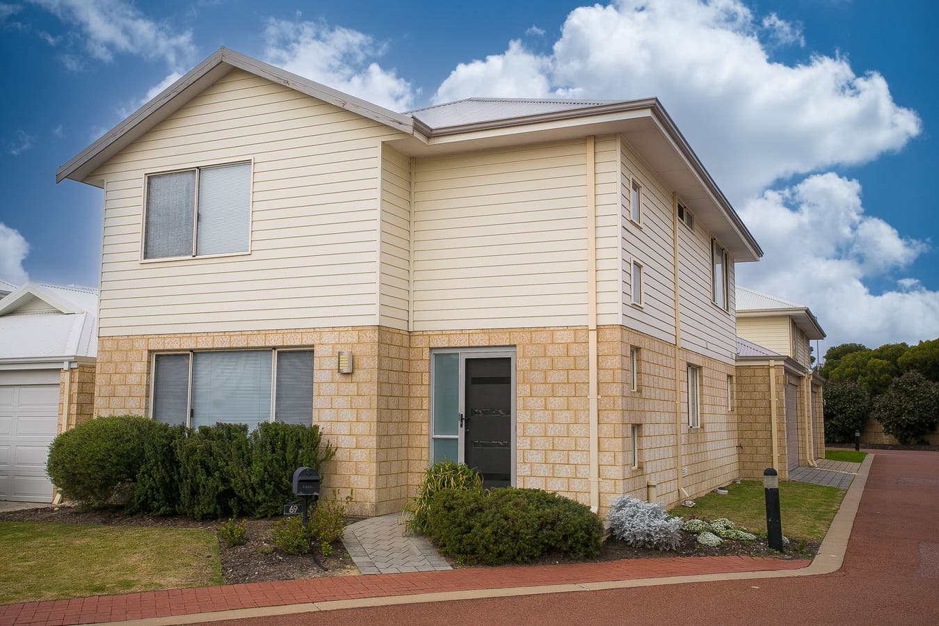 69 Leisure Way, Halls Head, WA, 6210 House Sold on 10 11 2022