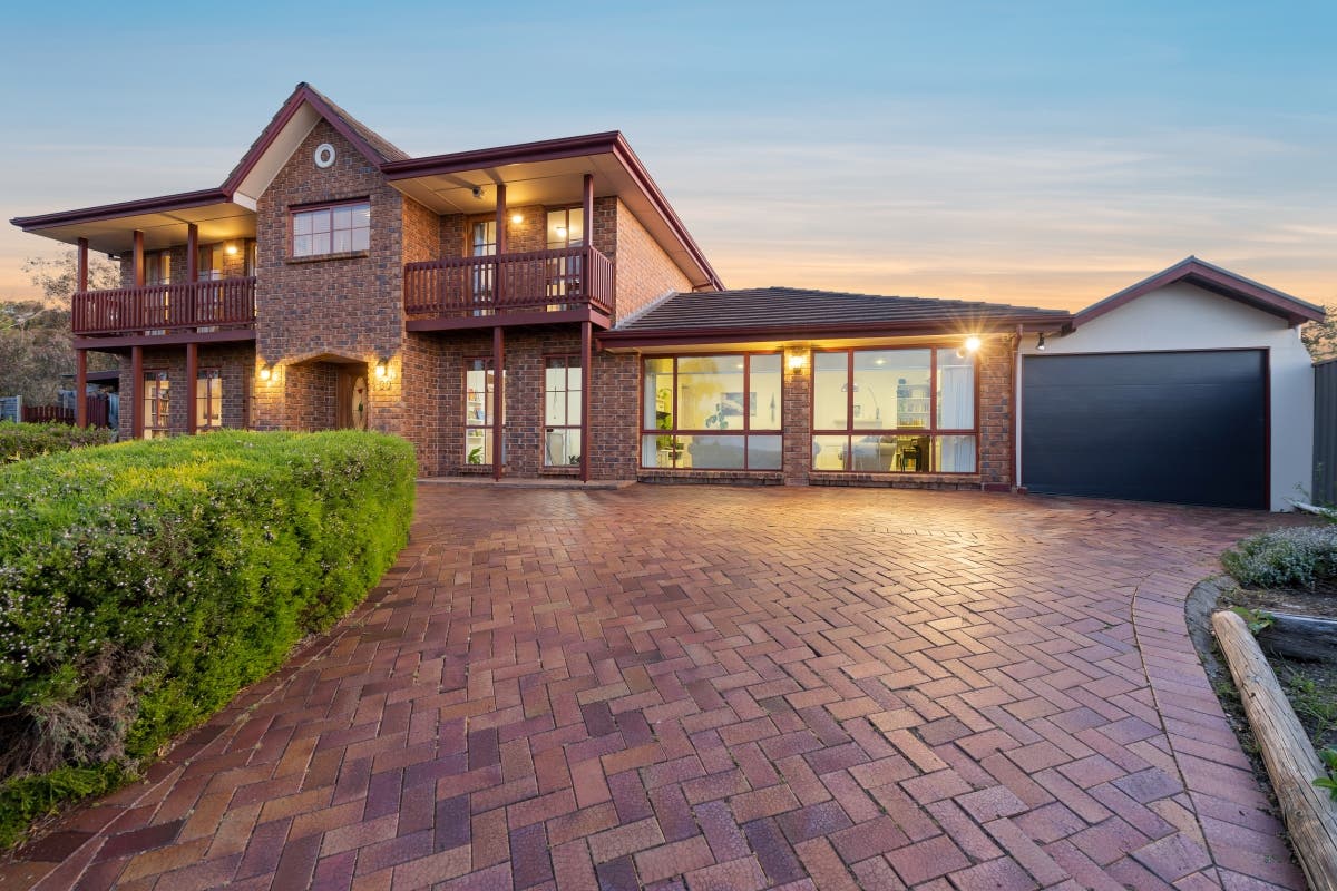 30 Gleneagles Road, Aberfoyle Park, SA, 5159 House Sold on 22 11 2022