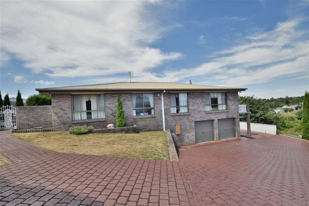 3 Panorama Place, Deloraine, TAS, 7304 House Sold on 08 04 2016