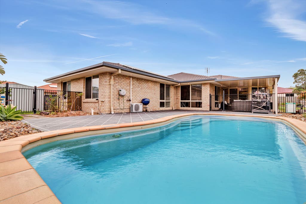 21 Bridie Dr, Upper Coomera, QLD, 4209 House Sold on 13 Nov 2016