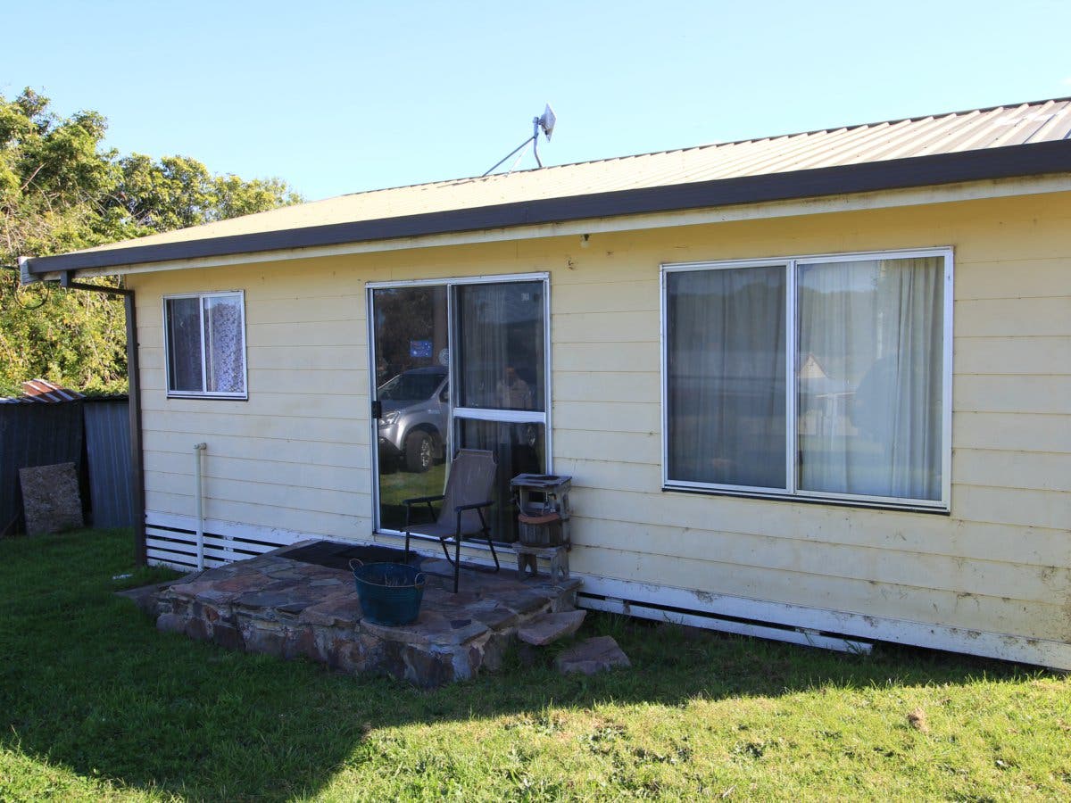 13 Great Alpine Rd, Bruthen, VIC, 3885 House Sold on 08 09 2021