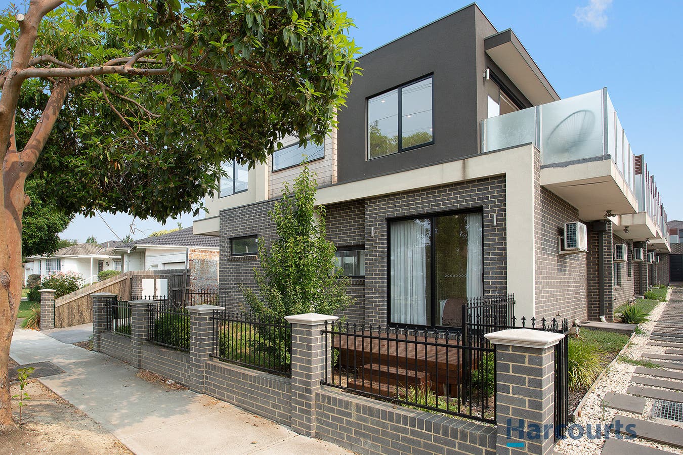 1/372 Burwood Highway, Burwood, VIC, 3125 Townhouse Sold on 15 02