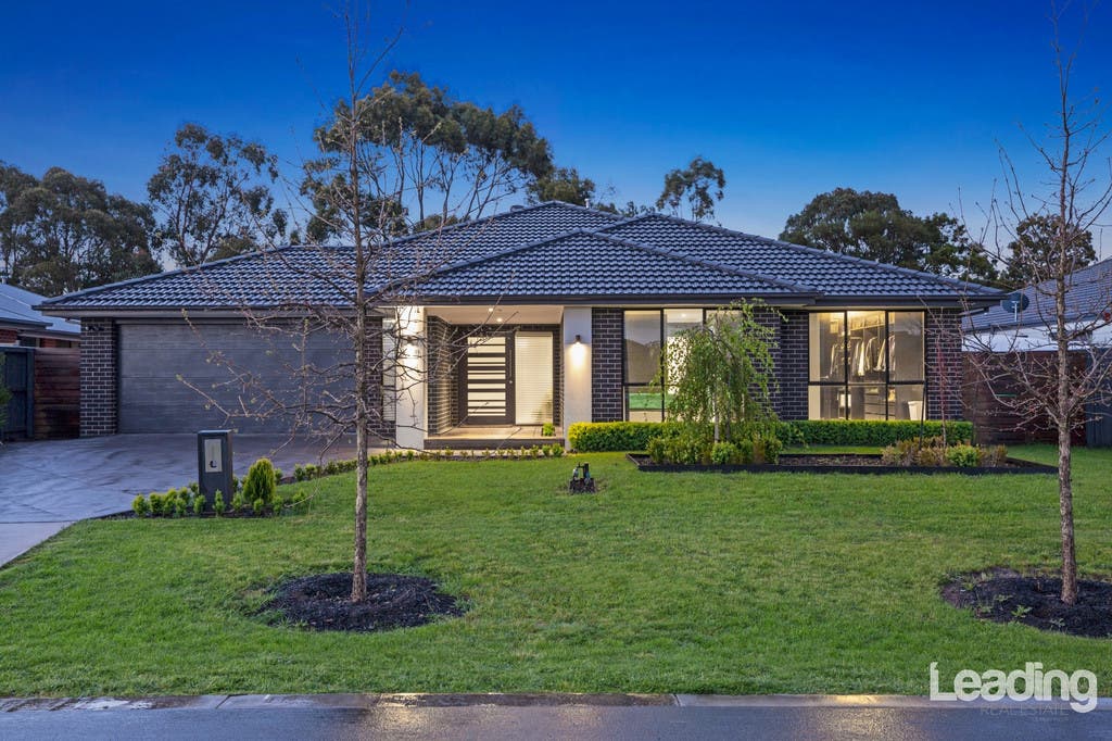 18 Parkside Avenue, Romsey, VIC, 3434 House Sold on 29 10 2019
