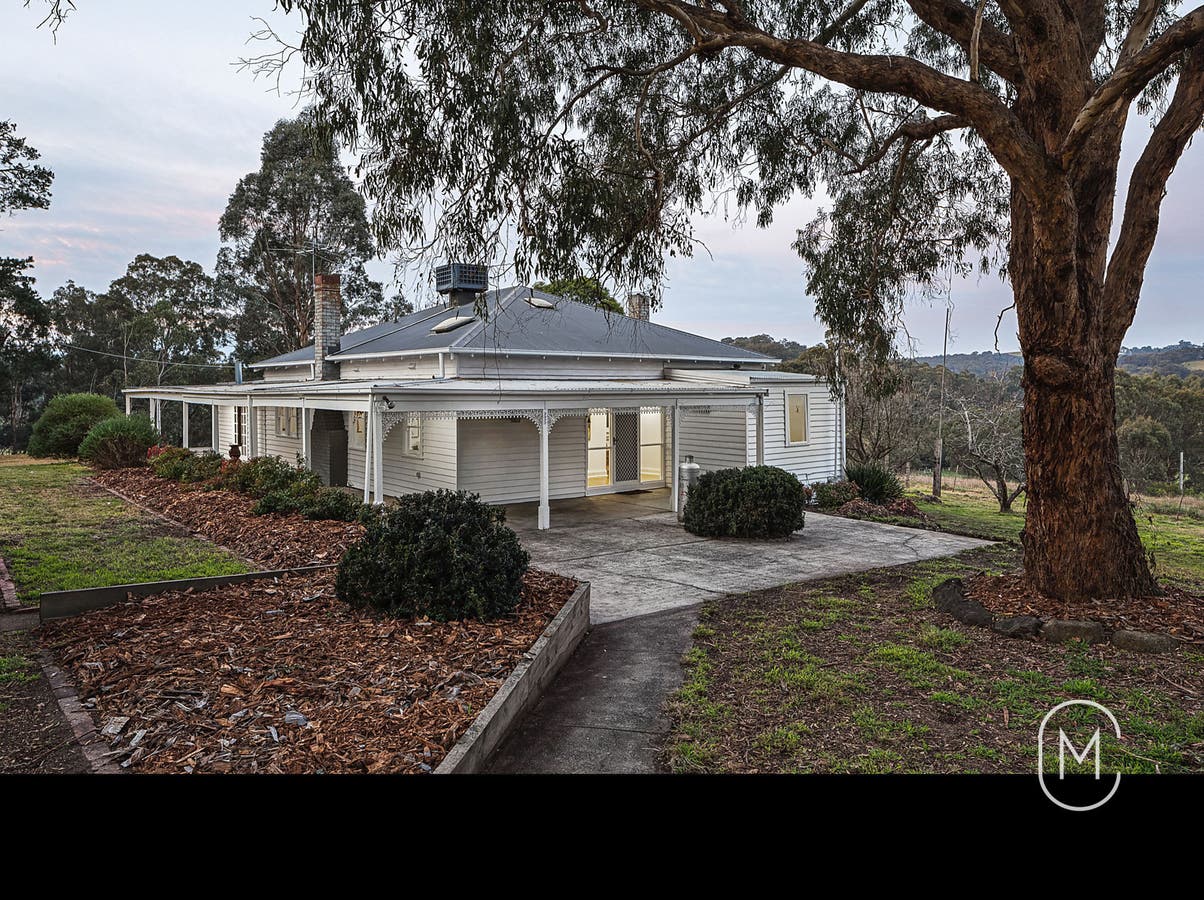 897 Arthurs Creek Road, Arthurs Creek, VIC, 3099 House Sold on 12 08