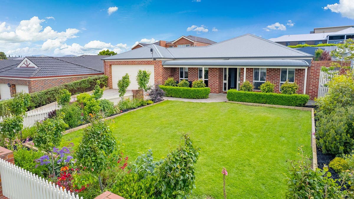 8 Gay Street, Warrnambool, VIC, 3280 House Sold on 20 12 2022