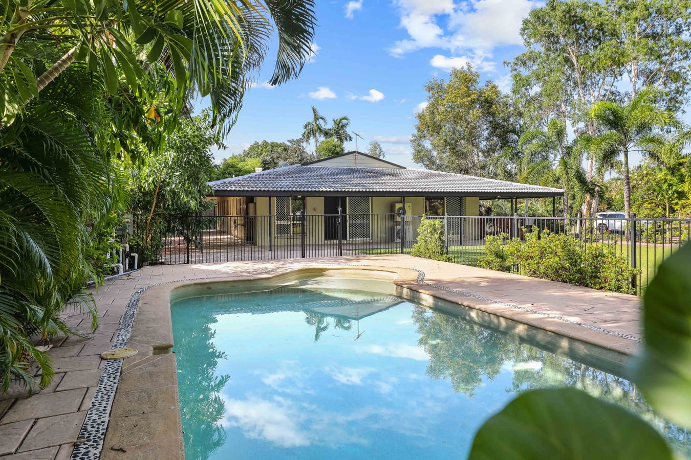 21 Edinburgh Cres, Brinkin, NT, 0810 House Sold on 30 04 2021