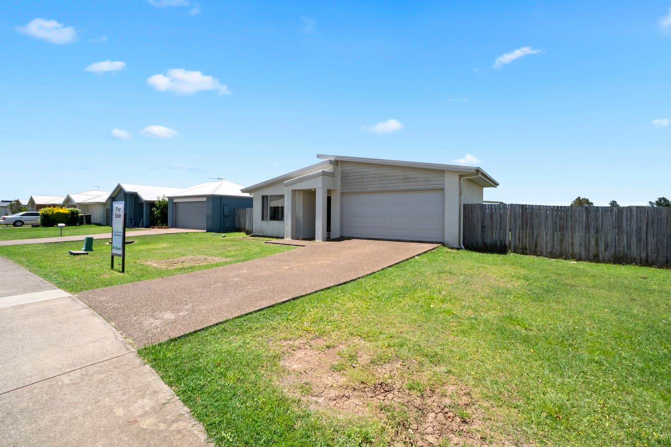 100 Foster Drive, Bundaberg North, QLD, 4670 House Sold on 11 04 2023