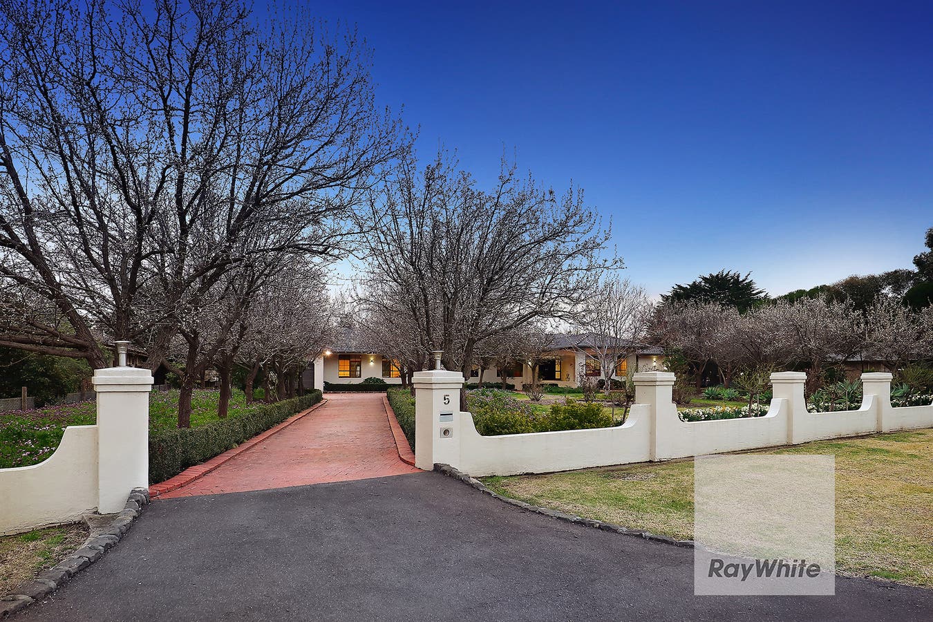 5 Cupar Place, Greenvale, VIC, 3059 House Sold on 07 09 2022