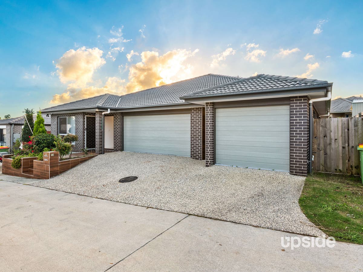 13 Linton Street, Loganlea, QLD, 4131 DuplexSemiDetached Sold on 10