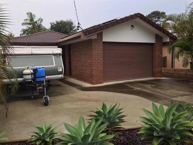 8 Currumbin Creek Rd, Currumbin Waters, QLD, 4223 House Sold on 28 06