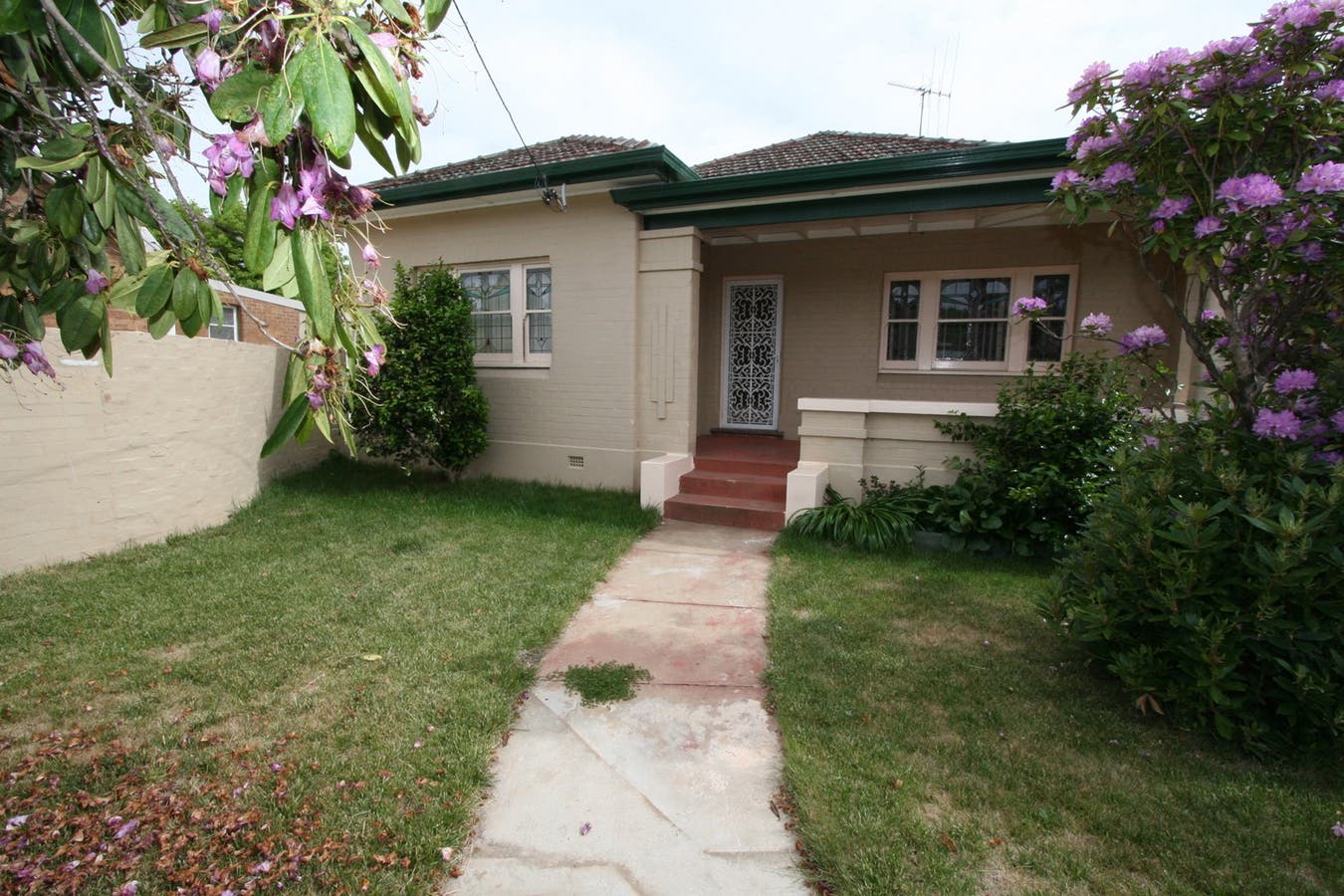 Orange New South Wales 2800 House Leased on 09 05 2017 RateMyAgent