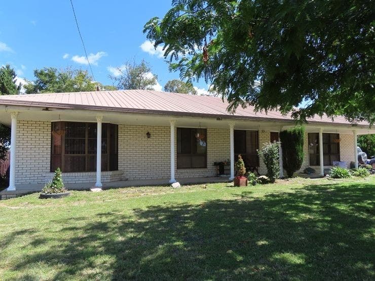 2 Recreation Crescent, Stanthorpe, QLD, 4380 House Sold on 11 10 2022