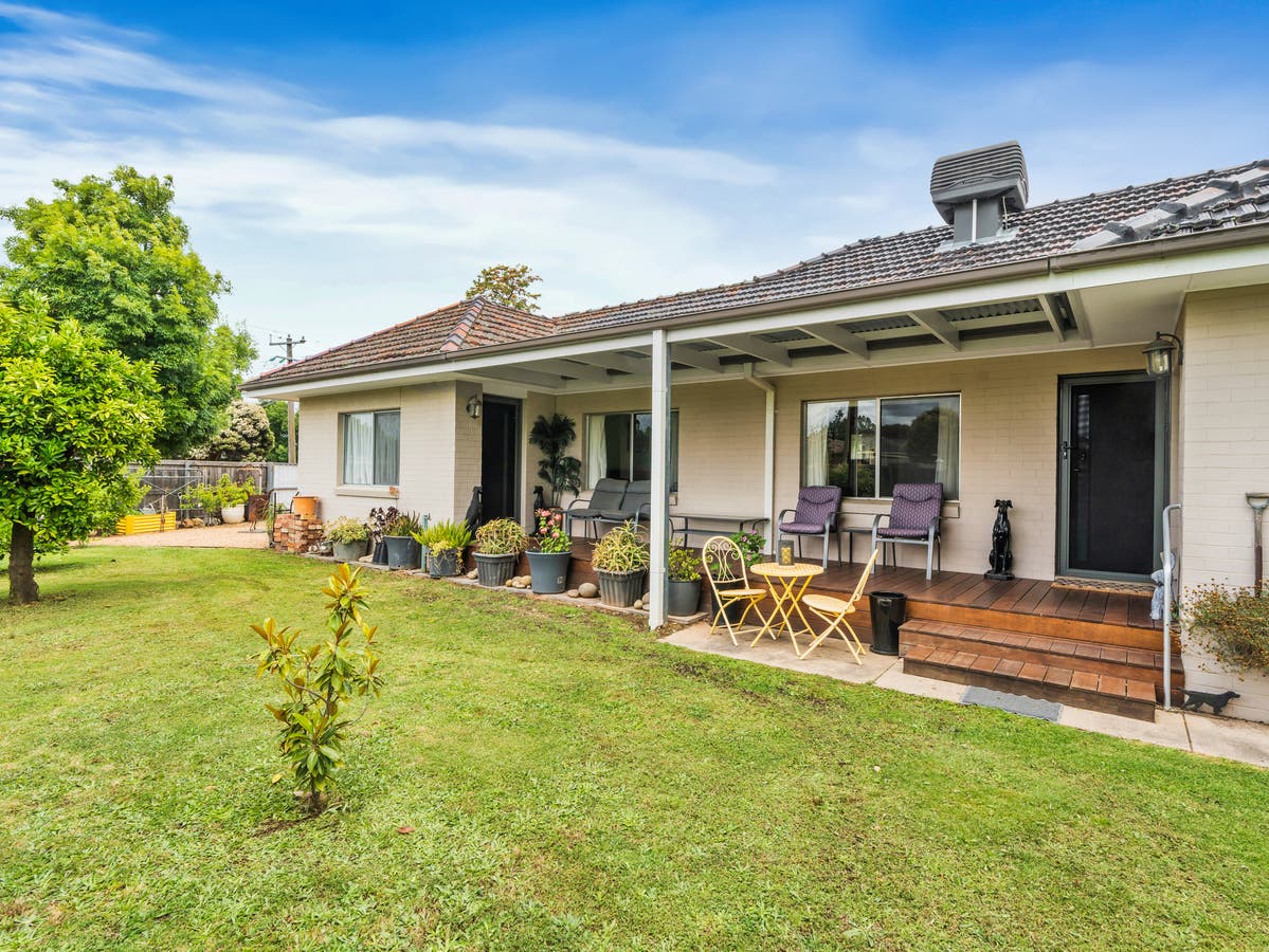 58 Cecil St, Benalla, VIC, 3672 House Sold on 06 01 2023 RateMyAgent