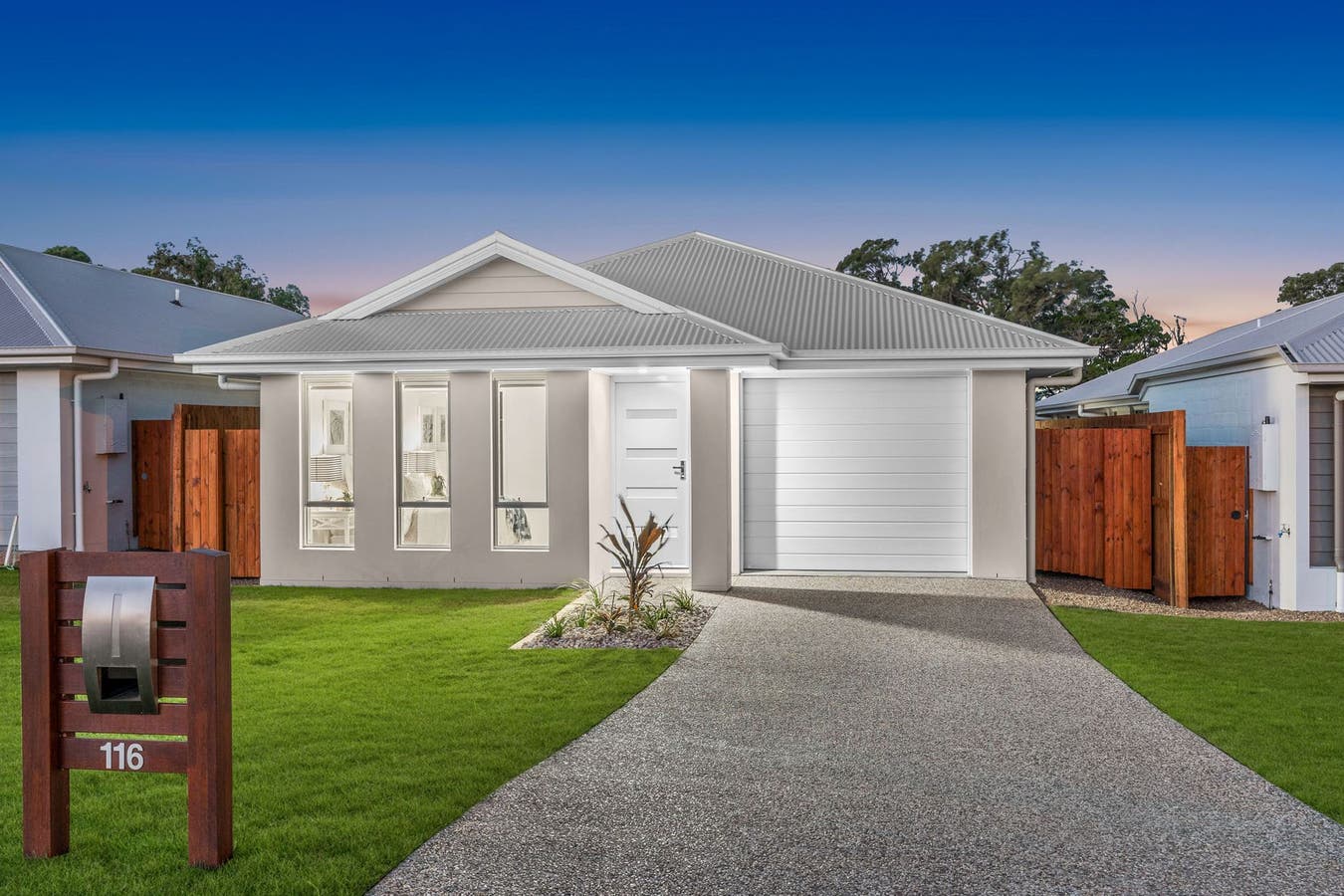 114 Broadwater Terrace, Redland Bay, QLD, 4165 House Sold on 25 09