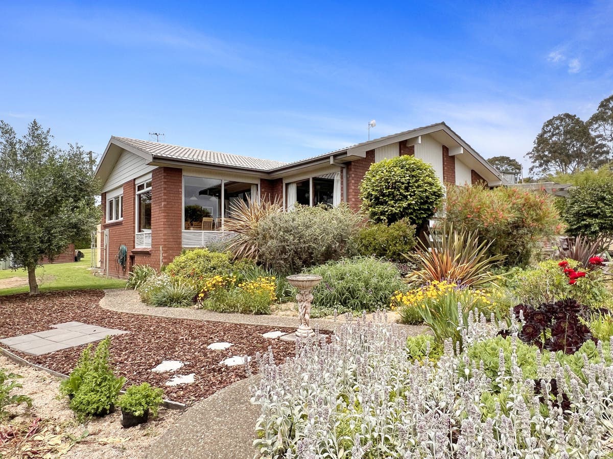 13 Furner St, South Pambula, NSW, 2549 House Sold on 14 02 2023