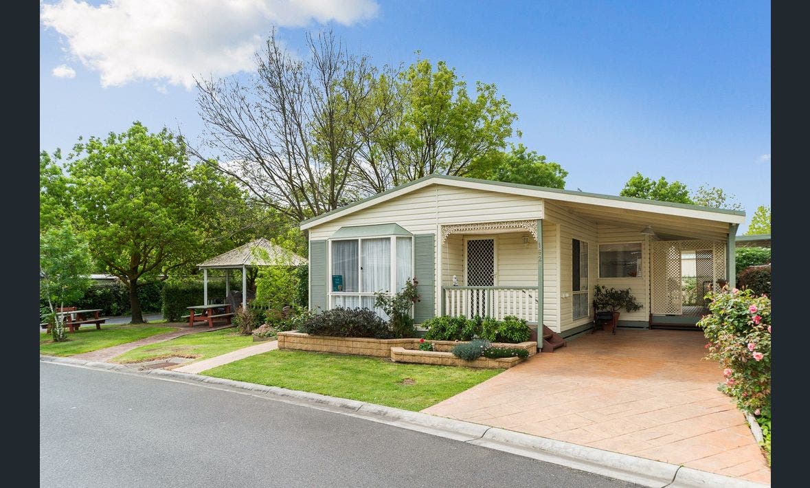 162/98 Bungower Road, Mornington, VIC, 3931 Retirement Sold on 18 01